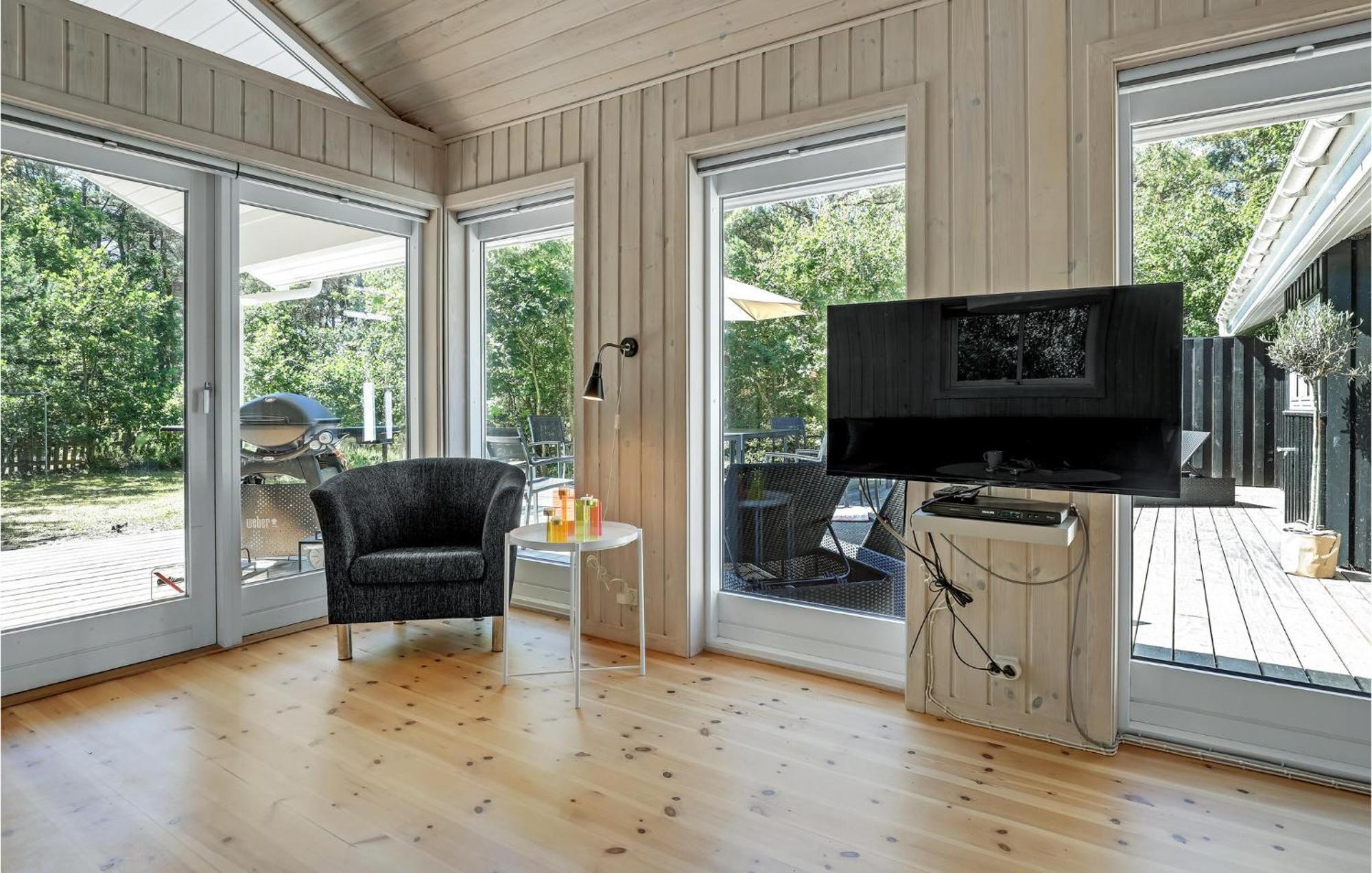 Awesome Home In Nexo With Sauna Snogebaek Exterior photo